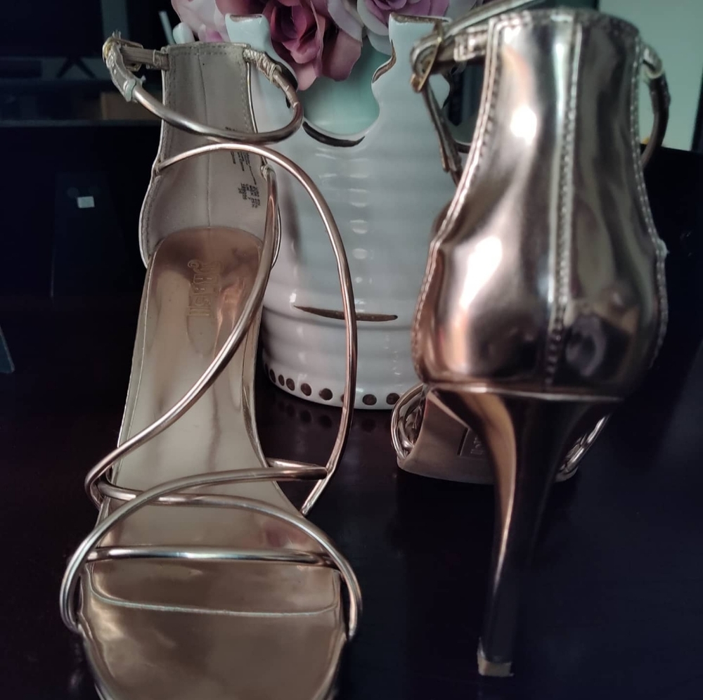 Shoes - Picture 2 of 2